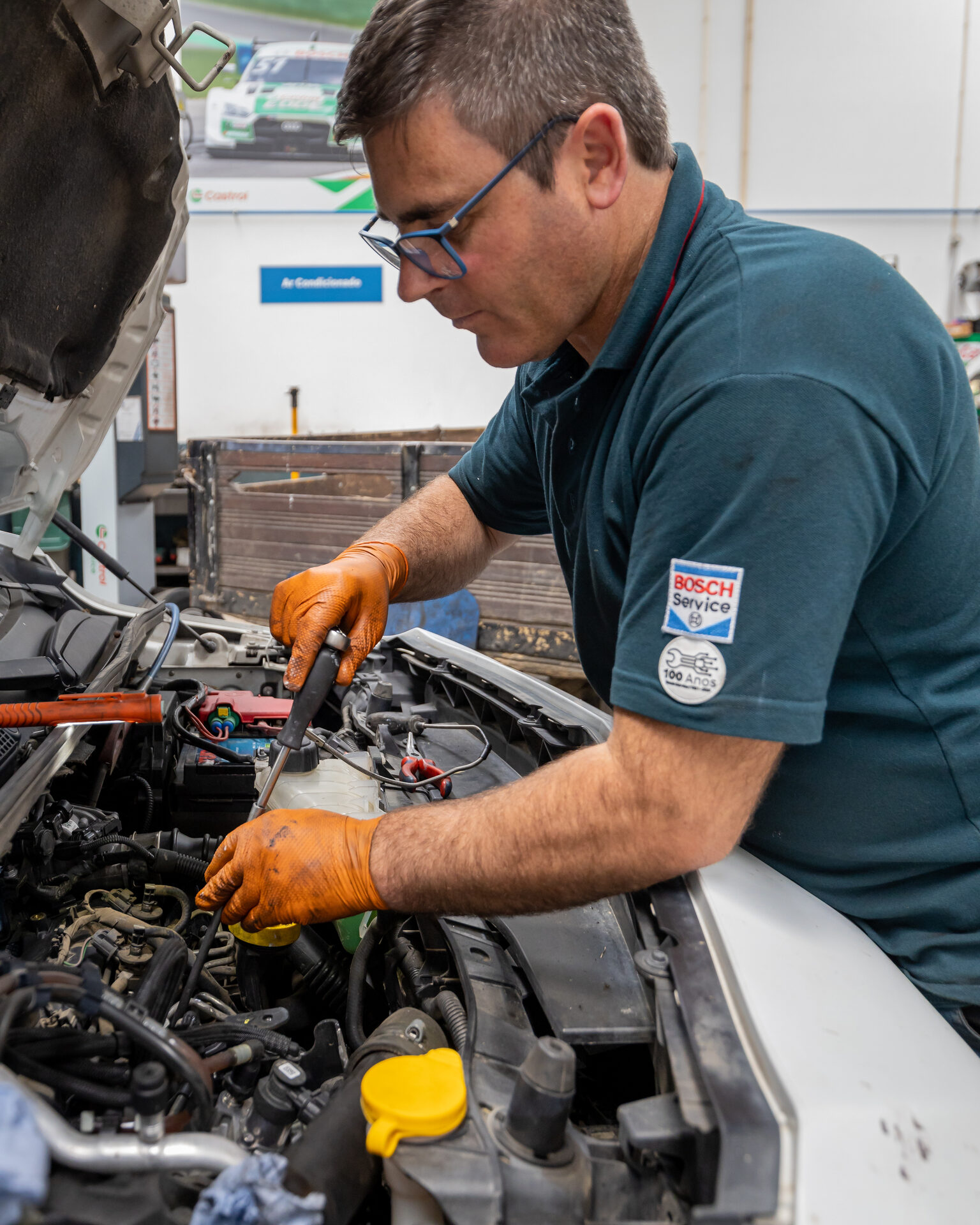 Reparação de um motor na oficina GS Auto